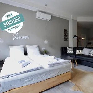 Standard By Hi5 - Fejer Gyorgy St דירה