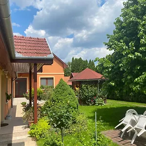 apartman-dora.hotels-hajduszoboszlo-hungary.com/
